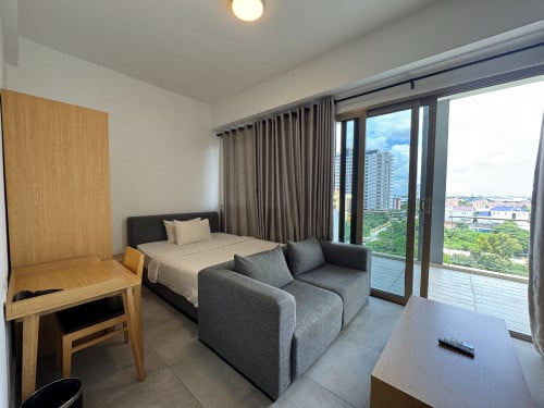 Condo For Rent- Axis Residence 2004