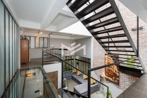 Renovated 3 Bedrooms Townhouse for RENT in Tonle Bassac Area