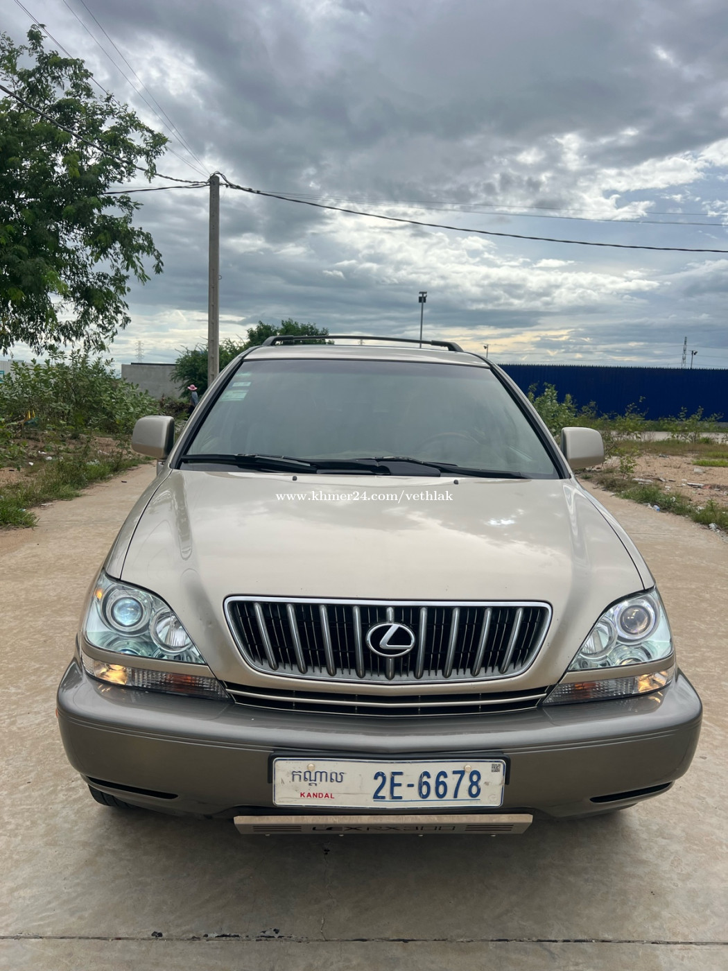 LEXUS RX300 2002 price $12500.00 in Chak Angrae Kraom, Mean Chey, Phnom ...