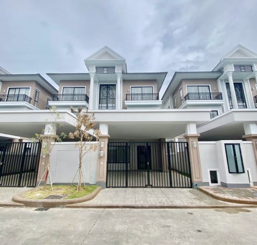 វីឡាភ្លោះBសម្រាប់ជួល l TwinB Villa for Rent in Borey Peng Huoth Boeung Snor