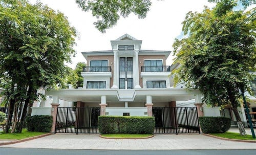 វីឡាភ្លោះ Twin B Villa  លក់បន្ទាន់- បុរី ប៉េង ហួត បឹងស្នោរ