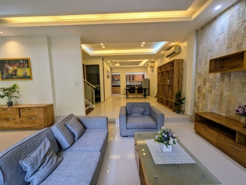 3-Bedroom Townhouse for Rent | Tonle Bassac, Chamkar Mon Ref: KHRV371