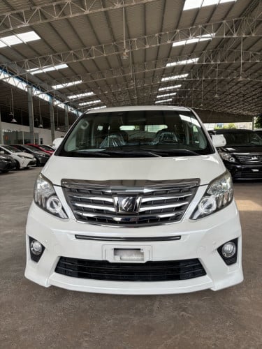 Alphard 2014