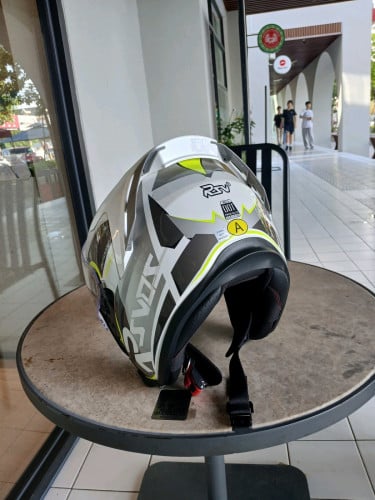 មួក​សុវត្ថិភាព