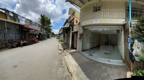 ស្នាក់នៅ អាជីវកម្ម