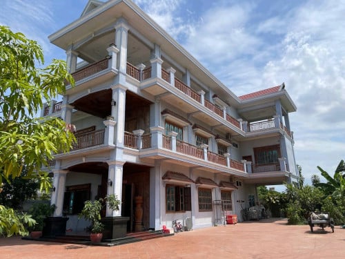 ផ្ទះវីឡាជួល