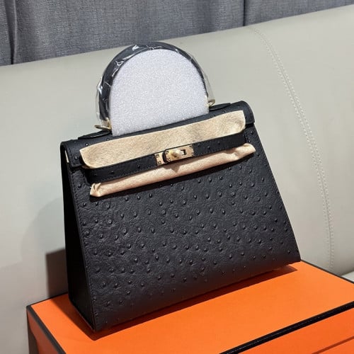 កាបូបស្បែក 97$ box full set