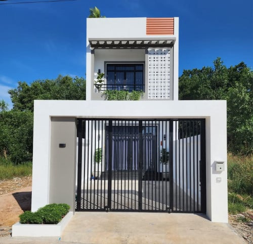 ផ្ទះអាជីវកម្មលក់បន្ទាន់ មានចំណូលស្រាប់800$ក្នុង1ខែ