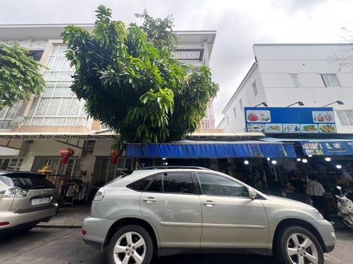 ផ្ទះអាជីវកម្ម សម្រាប់លក់ នៅបុរីប៉េងហួត បឹងស្នោរ | Shophouse for sale at Borey Peng Huoth Boeung Snor