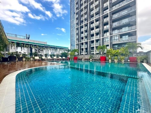 Luxury 1-Bedroom Apartment for Rent in BKK1