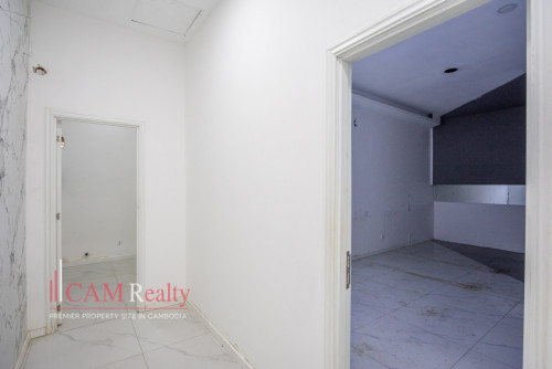 179 sqm Retail Space For Rent in Diamond Island (Koh Pich).