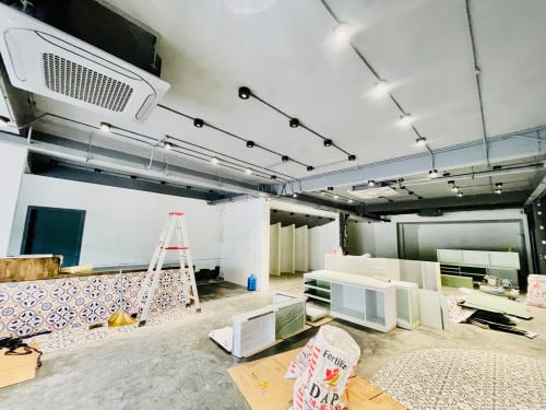 Commercial Coffee-Showroom-Shop For Rent Near Independent Monument, 12x24m, 3,800$ (Negotiable)