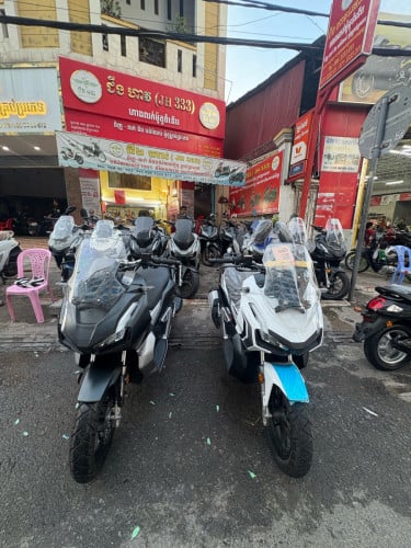 Honda ADV japan ម៉ូតូមហាខ្ចី