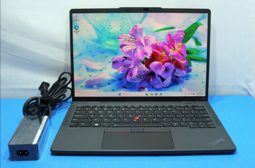 ThinkPad X13s Gen 1 - $489 >>