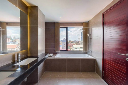 WESTERN THREE BEDROOM FOR RENT-BKK2 🍀