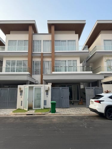 ផ្ទះលក់បន្ទាន់នៅក្នុងបុរីអរគីដេពោចិនតុក