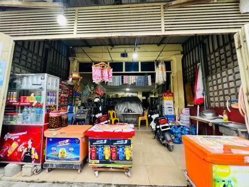 ផ្ទះអាជីវកម្មលក់នៅផ្លូវម៉ៃដា2004