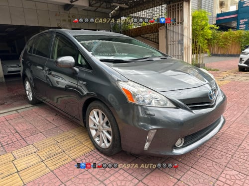 មេឡាន 2012” Prius V opt 5” ប្រផេះ ស្អាតមូលខ្ចី 100% miles 15m zin