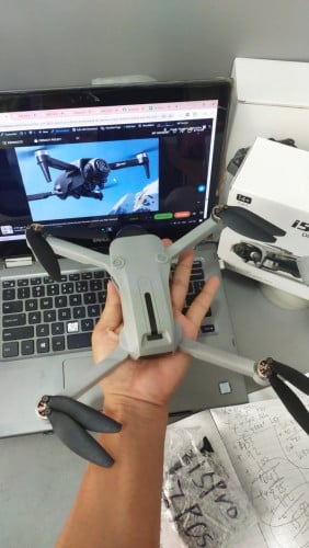 ដ្រូនi5 Pro ដ្រូនរៀនលេងដំបូងៗ