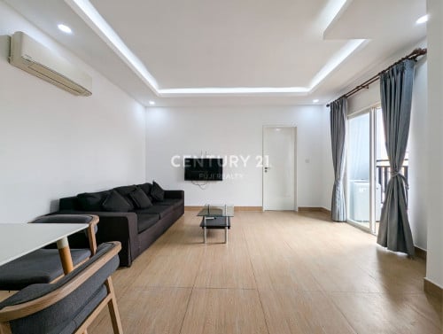 BKK3: Spacious 2-Bedroom Condo for Rent