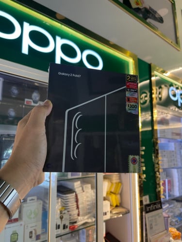 Galaxy Z Fold7 Ram12G/256GB ថ្មីប្រអប់ធានាក្រុមហ៊ុន1ឆ្នាំតម្លៃពិសេសជូន