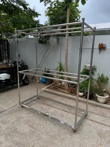 ស្នួលហាលខោអាវ