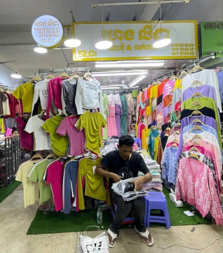 តូបនៅផ្សារអូឡាំពិច ជាន់ទី 2