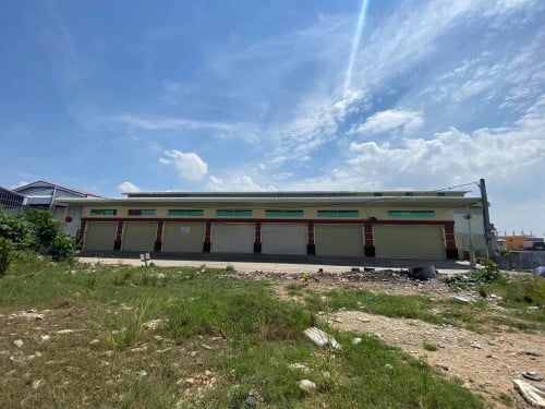 ទឹកភ្លើងមានស្រាប់ 3fa 64 ជួល3000$ចរចារ ( ឃ្លាំង)