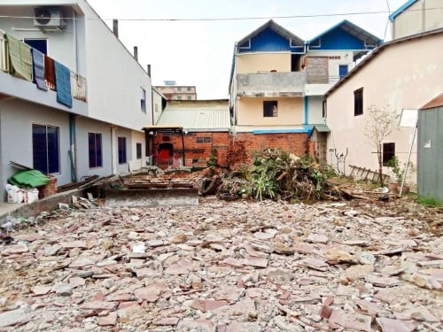 ដីលក់បន្ទាន់ ៖ 500m ចុះពីផ្លូវ 1986, ខណ្ឌសែនសុខ, រាជធានីភ្នំពេញ