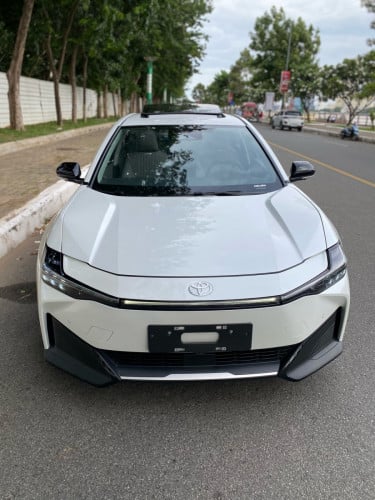 Toyota BZ3 premium 616km 2024