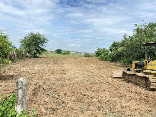 ដីលក់បន្ទាន់