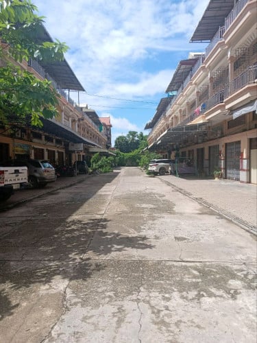 ផ្ទះល្វែងជួល