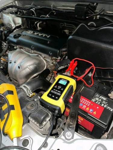 ឆ្នាំសាកអាគុយឡាន ម៉ូតូ កង់បី