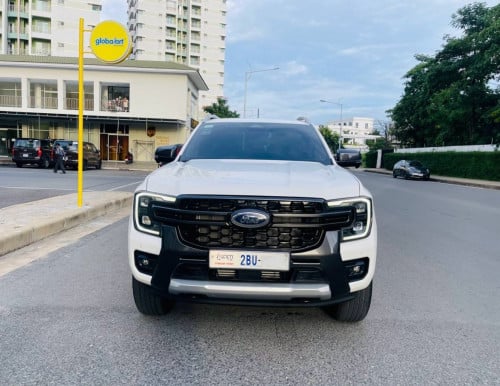 ខ្លាញ់គោ១តឹក Ford Wildtrak 2023 Full