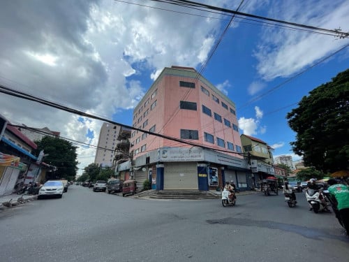 Commercial Building For Rent