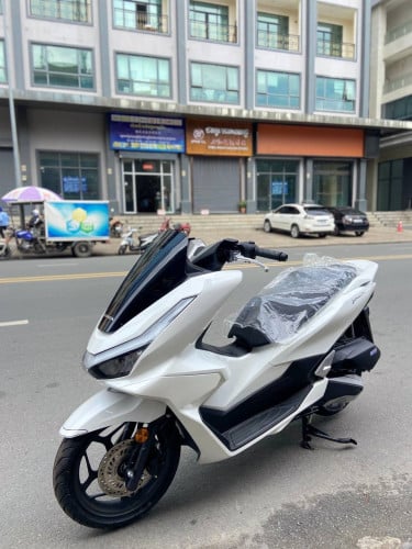 Honda PCX 2025/125c ថ្មីកេះ Japan សុទ្ធ100%