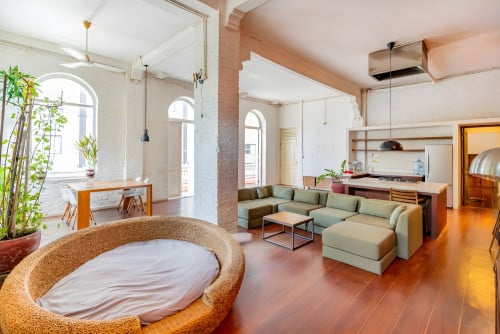 Renovated 2-Bedroom Apartment for Rent – Phsar Kandal 1, Daun Penh, Phnom Penh