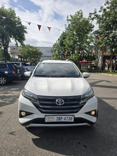 RUSH022 ស្អាតខ្លាំងណាស់ 7 កៅអី 3ជួរ លក់ប្រញាប់លុយ