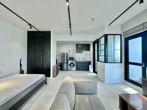 STUDIO TYPE FOR RENT - BKK1 AREA