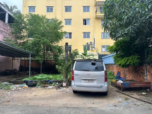 ដីសម្រាប់លក់ក្នុងក្រុងកំពង់សោម  - នៅជិតសាលាបឋមសិក្សា អូពីរ