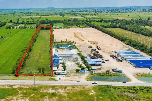 ដីលក់ជាប់ផ្លូវជាតិលេខ5 ប៉ោយប៉ែត