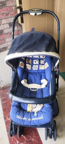 សូមឆាតមកតេឡេក្រាម010983787រទេះក្មេងមួយទឹកមកពីជប៉ុនប្រេន Combiនៅស្អាតថ្មី 90% ជាង