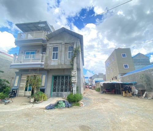 ๐ฆHouse Available for Urgent Sale at a Special Price (Negotiable).