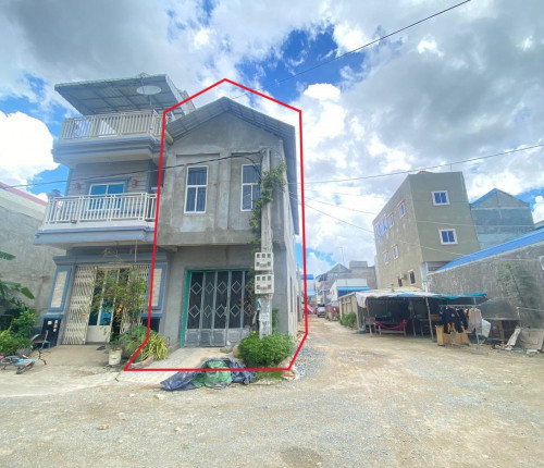 ๐ฆHouse Available for Urgent Sale at a Special Price (Negotiable).