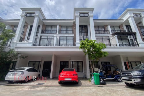 4 Bedrooms Link Villa LA V3 For Rent In Borey Peng Huoth Boeng Snor