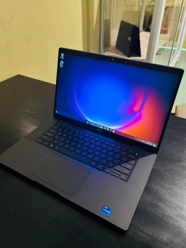 Dell Latitude 7520
