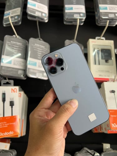 Iphone 13ProMax New 99% LL/A ធានាហ្សុីនណែន លេងទឹកបាន ថែមឆ្នាំងសាក សម្បកនិងដឹកជញ្ជូនStorage : 128G