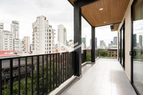 Spacious 3 Bedrooms For Rent in Tonle Bassac Area