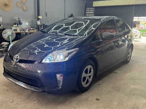 Toyota Prius 2014 op4 កៅអីចុចពូកស្បែក JBL 10ម៉ឺនម៉ាយស៊ីន