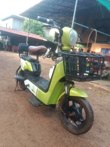 អាគុយលក់បន្ទាន់